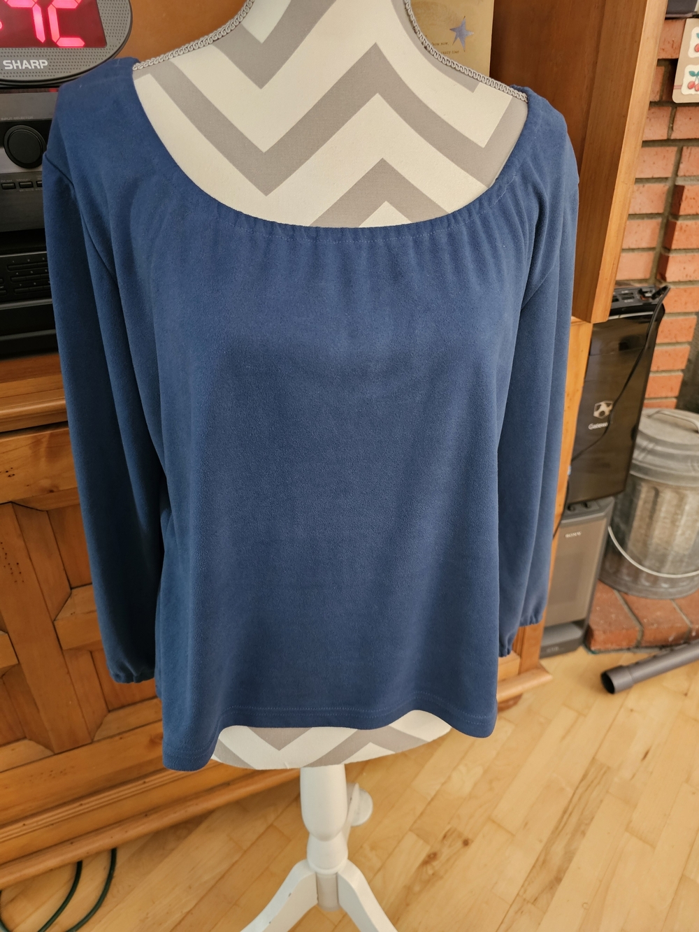 kathy ireland Soft Navy Scoop Neck 3/4-Sleeve Top